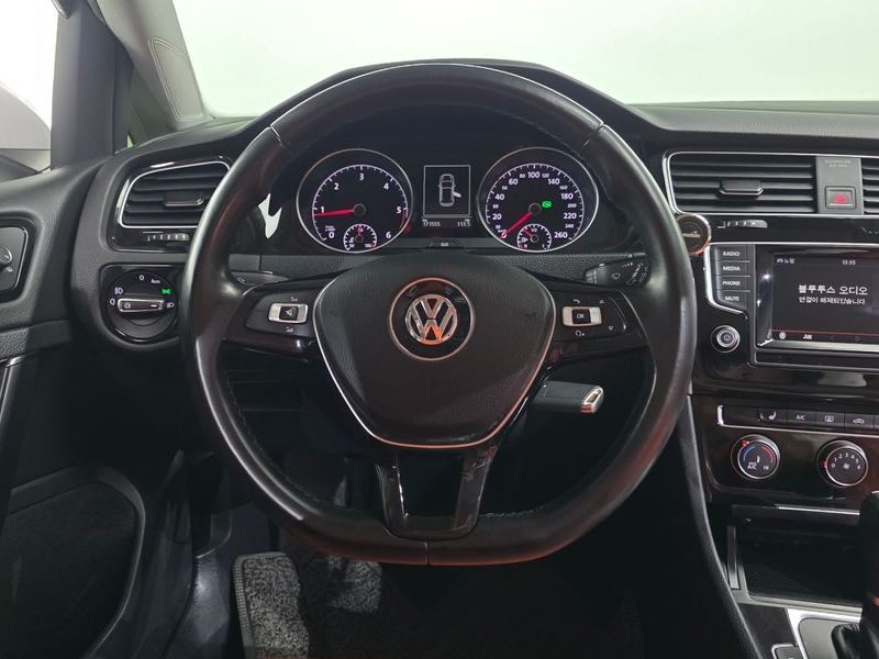 2015 Volkswagen Golf 1.6 TDI photo 13