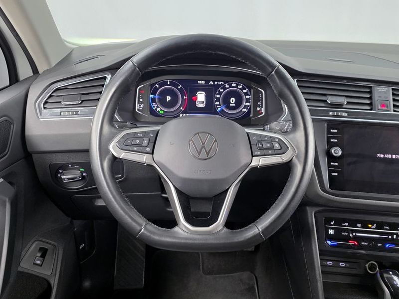 2023 Volkswagen Tiguan 2.0 TDI Premium photo 13