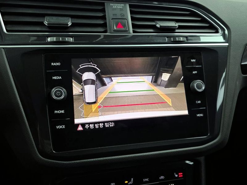 2023 Volkswagen Tiguan 2.0 TDI Premium photo 15