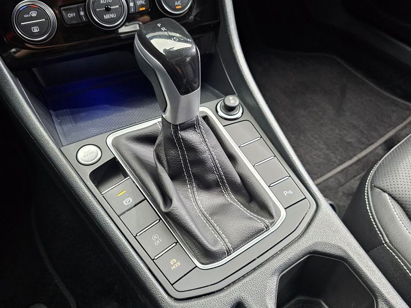2023 Volkswagen Jetta 1.5 TSI Prestige photo 9