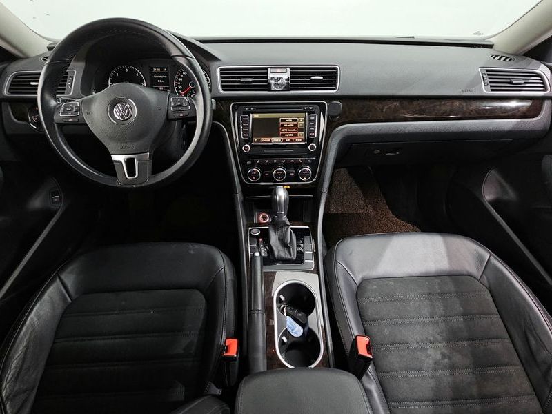 2015 Volkswagen Passat 2.0 TDI B7 photo 7