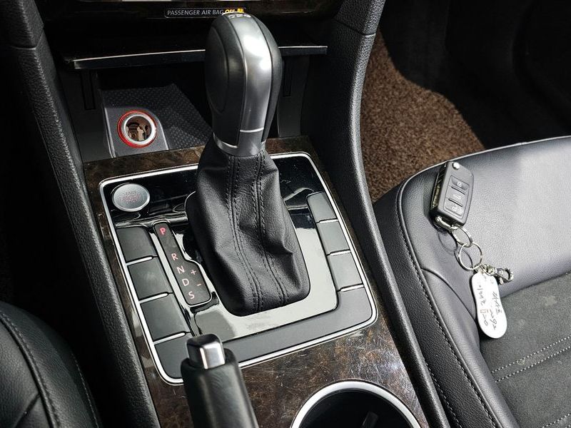 2015 Volkswagen Passat 2.0 TDI B7 photo 9