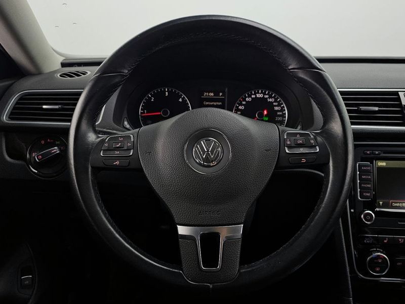 2015 Volkswagen Passat 2.0 TDI B7 photo 13