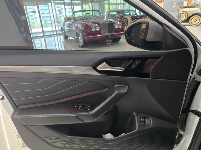 2023 Volkswagen Jetta 1.5 TSI Prestige photo 13