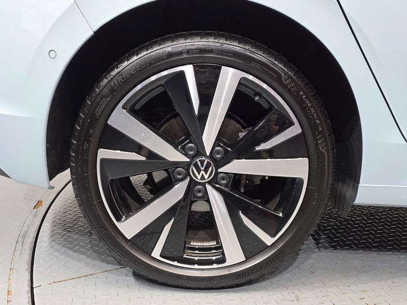 2026 Volkswagen Golf 2.0 TDI Prestige photo 21