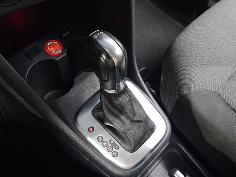 2013 Volkswagen Polo 1.6 TDI R-Line 5th photo 9