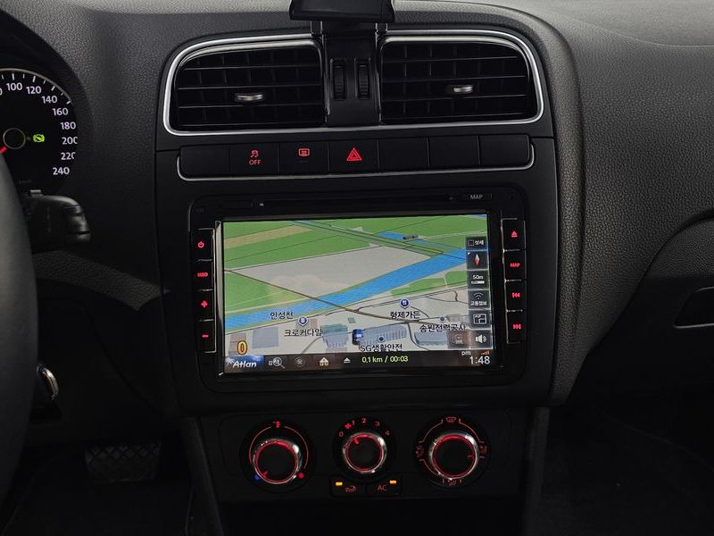 2013 Volkswagen Polo 1.6 TDI R-Line 5th photo 13