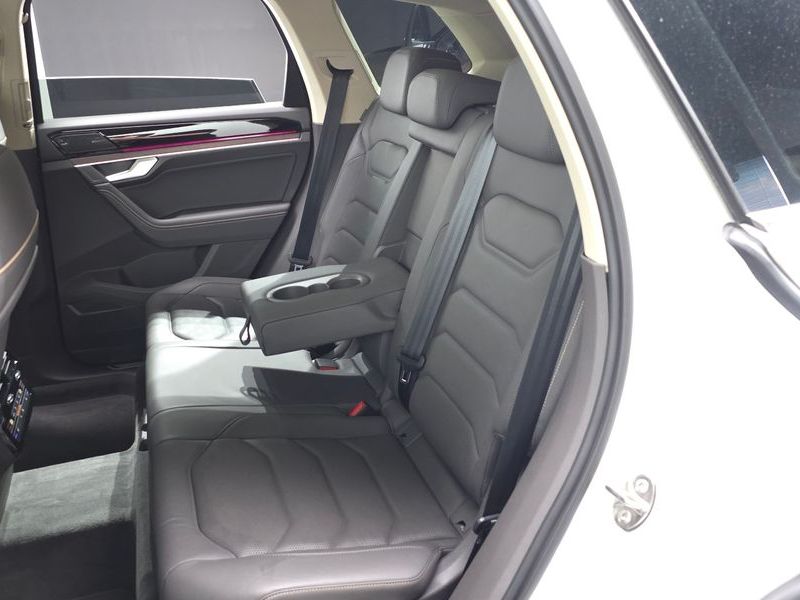 2020 Volkswagen Touareg 3.0 TDI Prestige photo 12