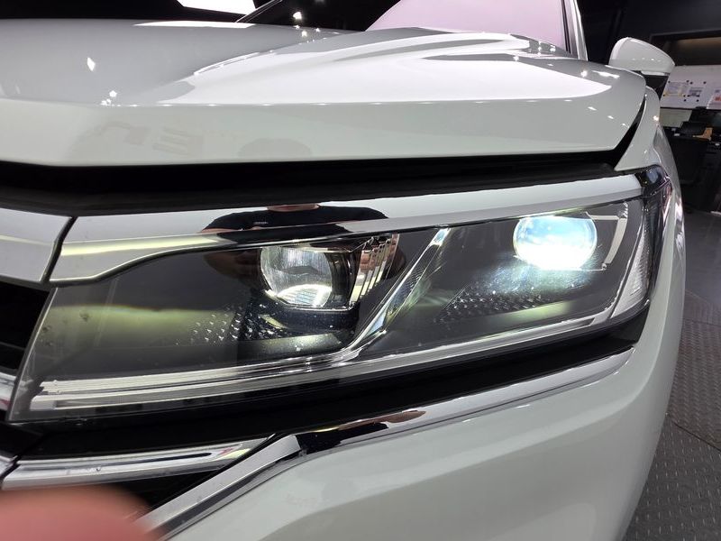 2020 Volkswagen Touareg 3.0 TDI Prestige photo 22
