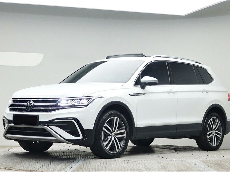 2023 Volkswagen Tiguan 2.0 TSI Prestige photo 1
