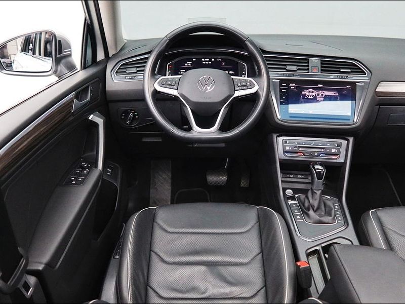 2023 Volkswagen Tiguan 2.0 TSI Prestige photo 10