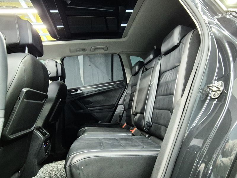 2020 Volkswagen Tiguan 2.0 TDI Prestige photo 13