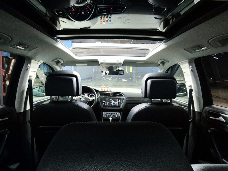 2020 Volkswagen Tiguan 2.0 TDI Prestige photo 15