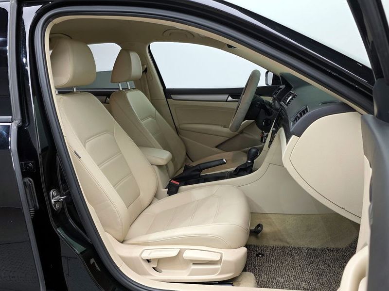 2014 Volkswagen Passat 1.8 TSI B7 photo 10