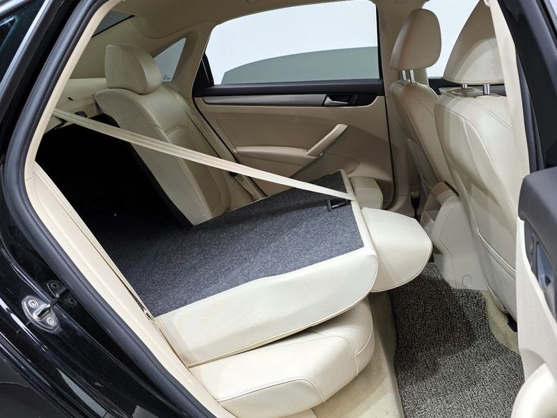 2014 Volkswagen Passat 1.8 TSI B7 photo 13