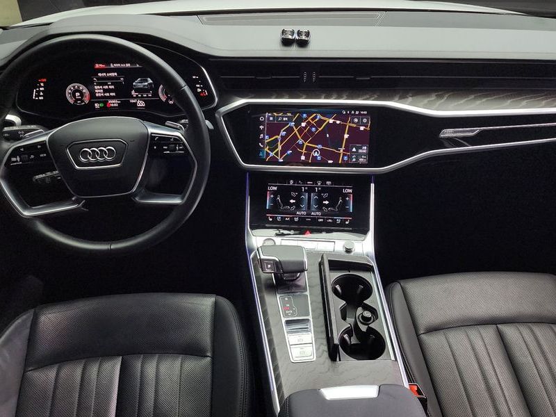 2023 Audi A6 45 TFSI Premium photo 7