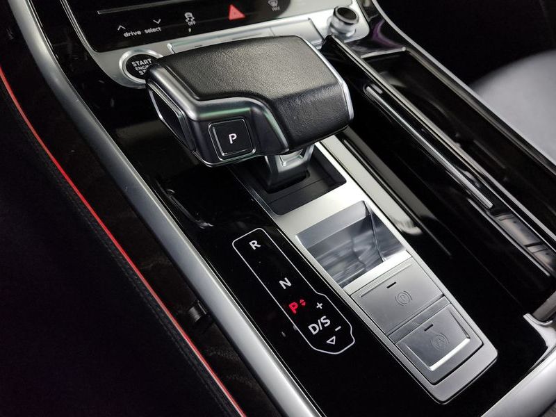 2022 Audi Q8 45 TDI Quattro Premium photo 9