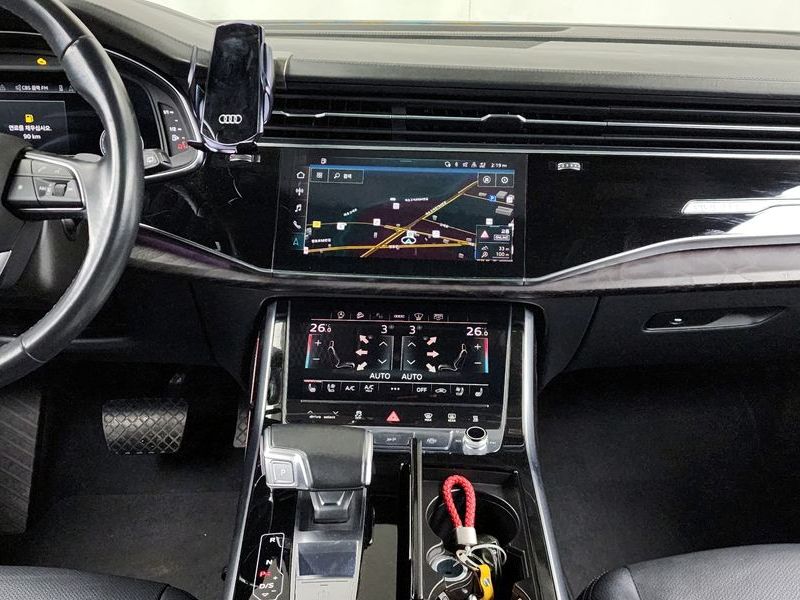 2022 Audi Q8 45 TDI Quattro Premium photo 14