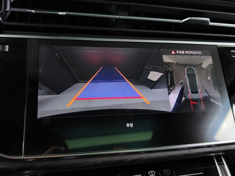 2022 Audi Q8 45 TDI Quattro Premium photo 15