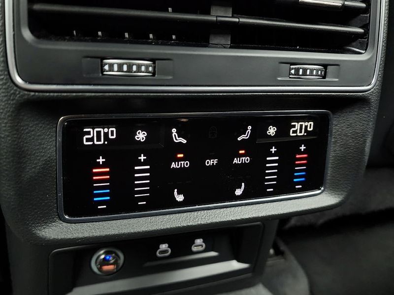 2022 Audi Q8 45 TDI Quattro Premium photo 19