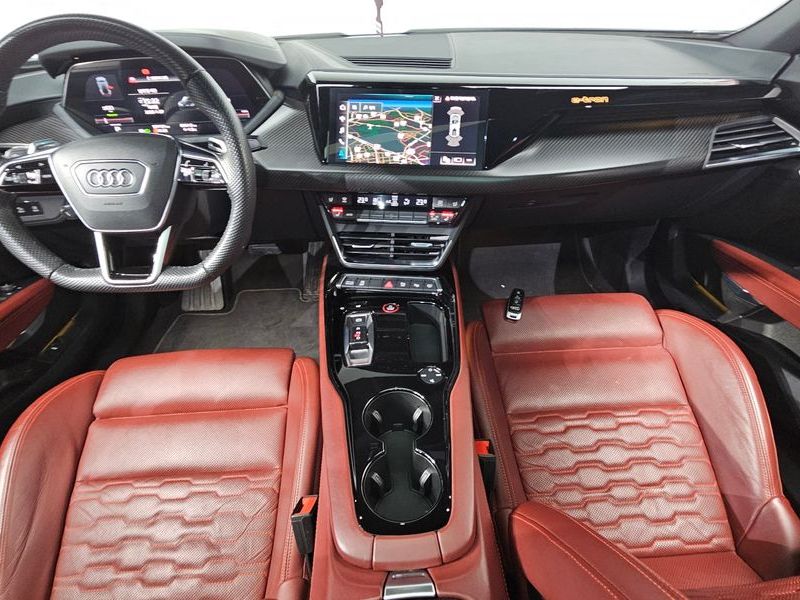 2022 Audi e-tron GT GT quattro Premium photo 7