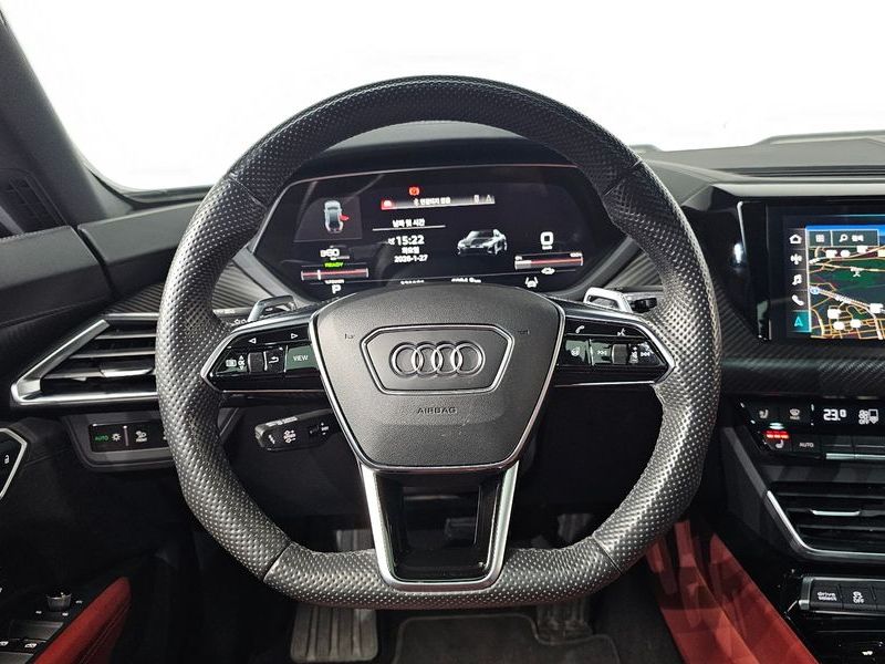 2022 Audi e-tron GT GT quattro Premium photo 13