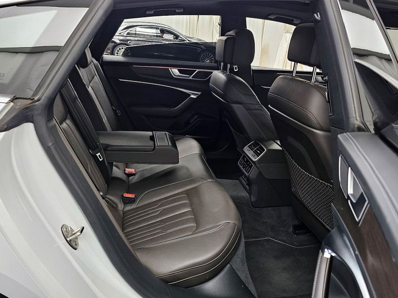 2022 Audi A7 50 TDI Quattrp Premium photo 12