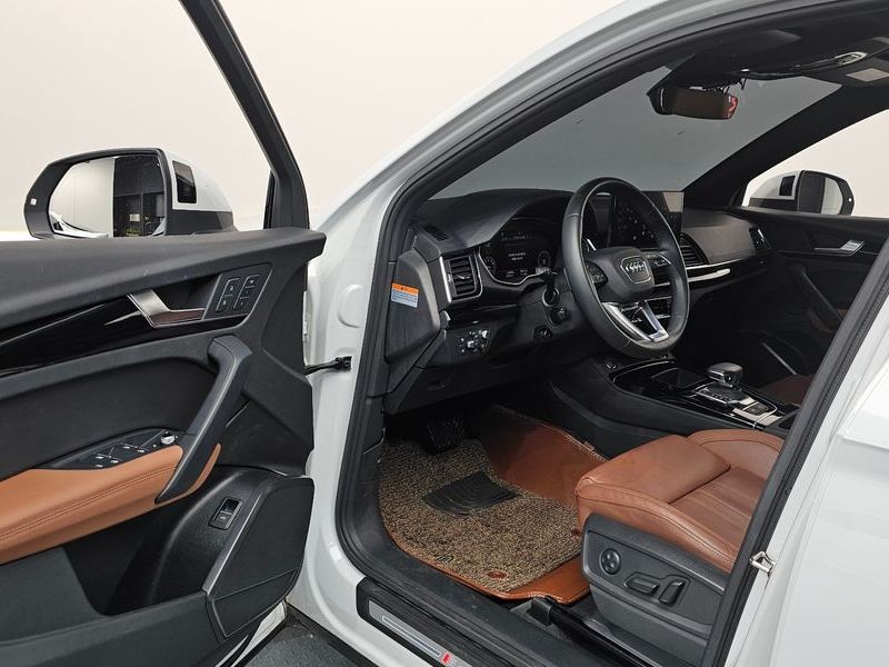 2021 Audi Q5 45 TFSI Quattro Premium photo 10