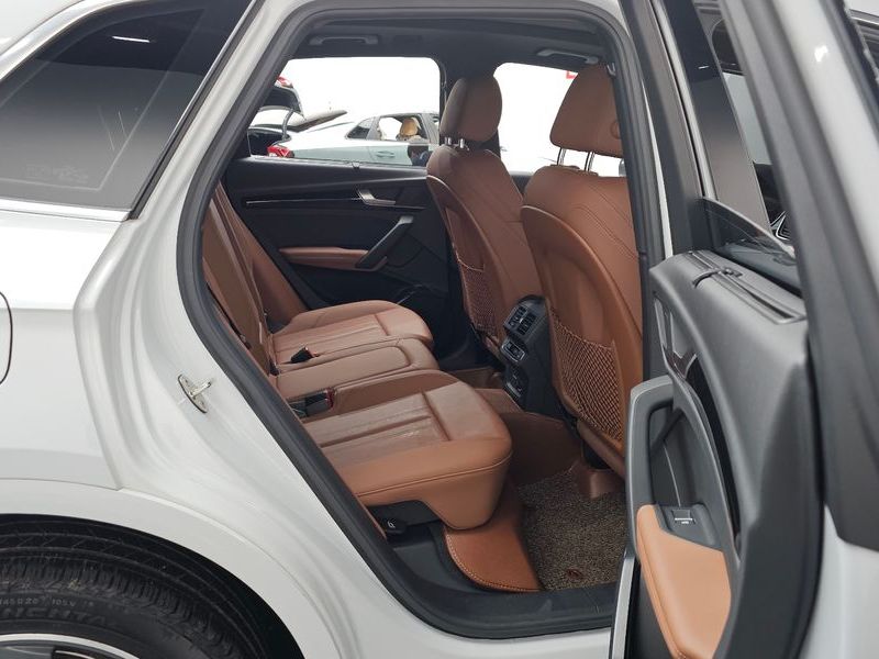 2021 Audi Q5 45 TFSI Quattro Premium photo 12