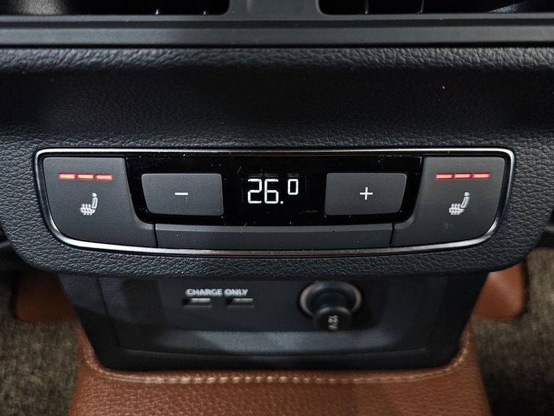 2021 Audi Q5 45 TFSI Quattro Premium photo 18