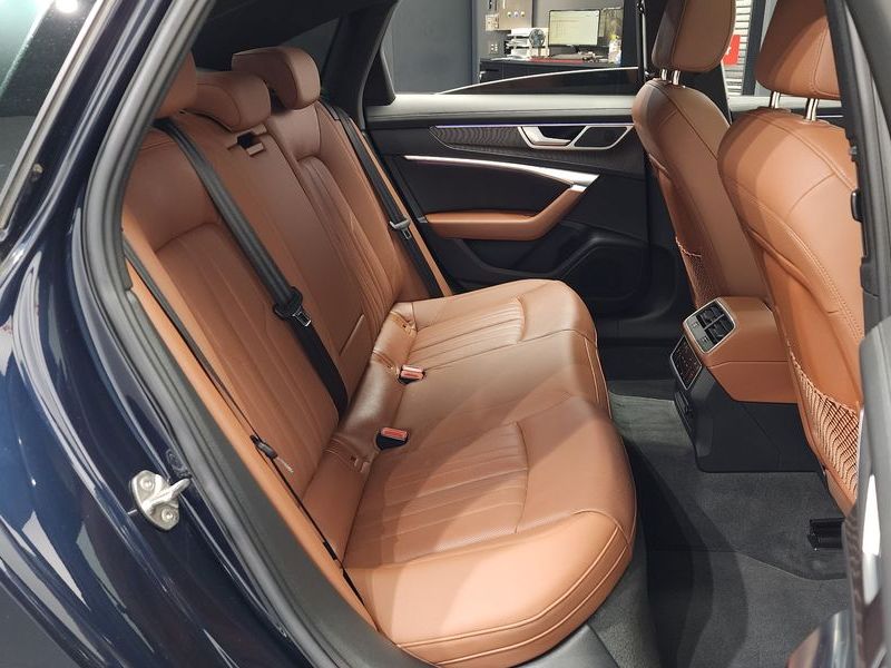 2023 Audi A6 45 TFSI Quattro Premium photo 12