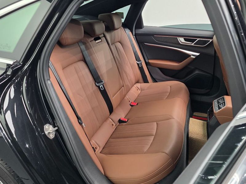 2020 Audi A6 45 TFSI Quattro Premium photo 11