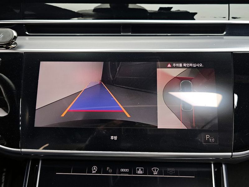 2021 Audi A8 55 TFSI Quattro LWB photo 15
