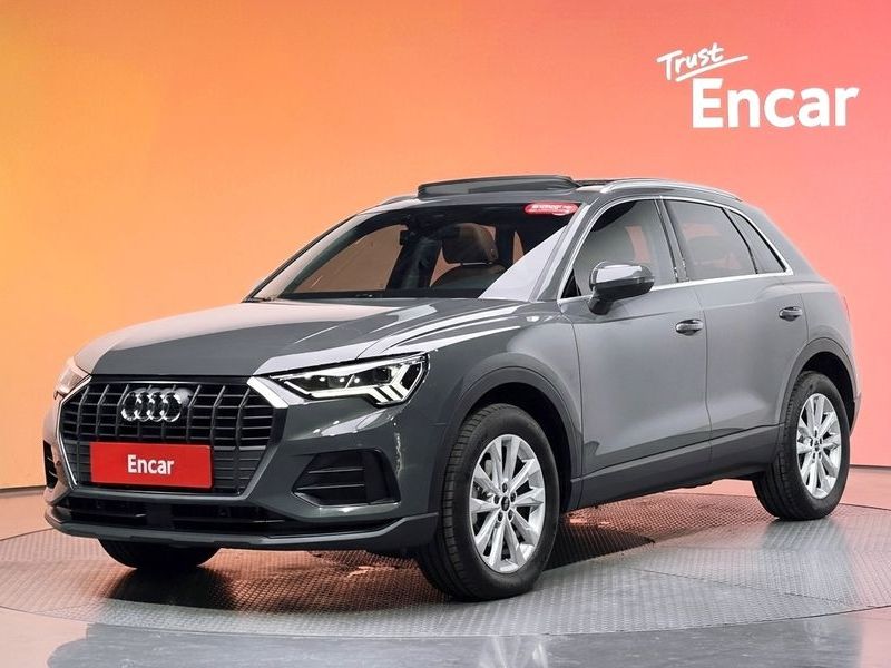 2025 Audi Q3 35 TDI photo 1