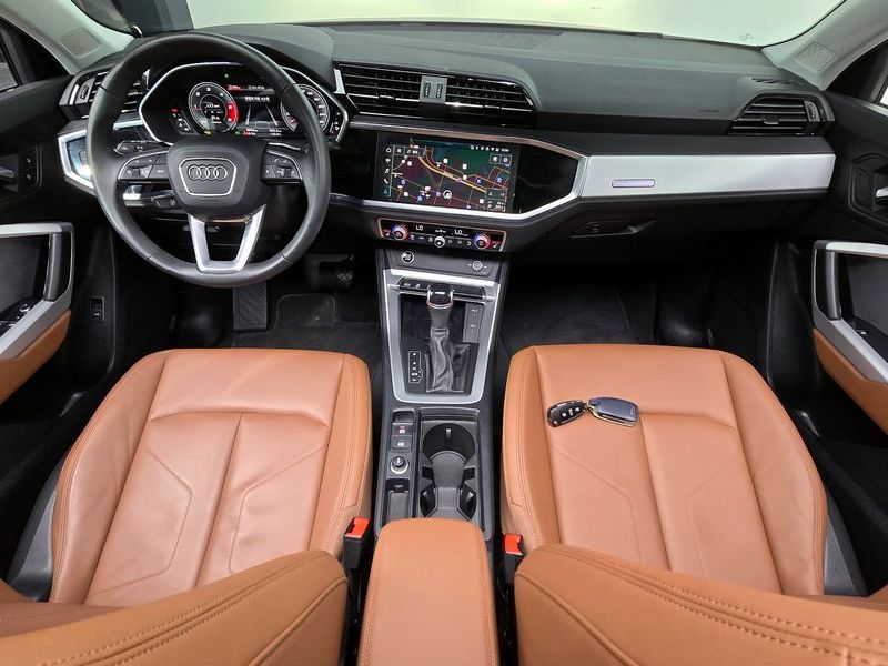 2025 Audi Q3 35 TDI photo 7