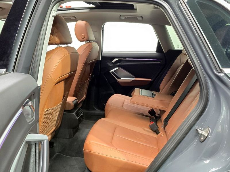 2025 Audi Q3 35 TDI photo 12