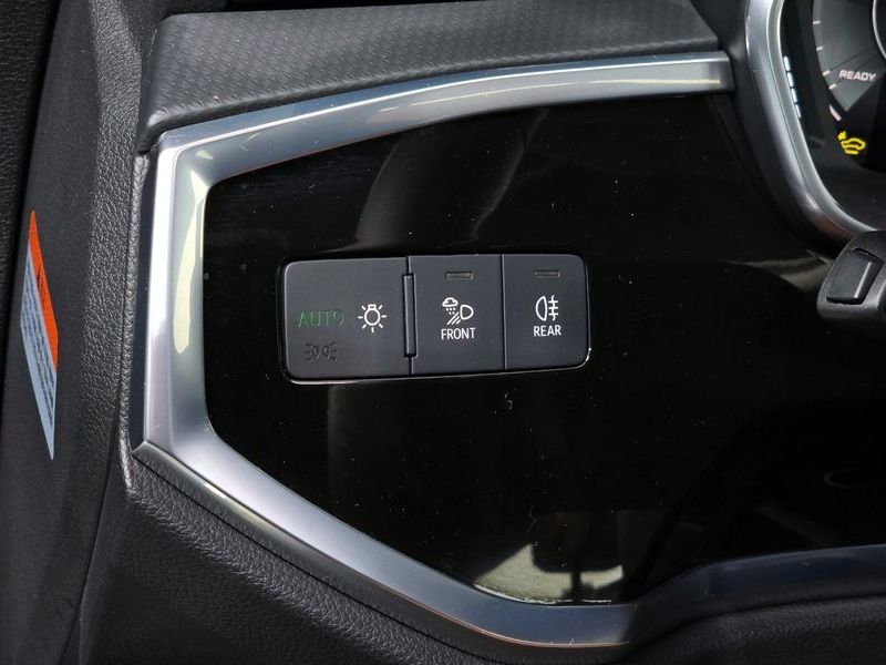 2025 Audi Q3 35 TDI photo 14