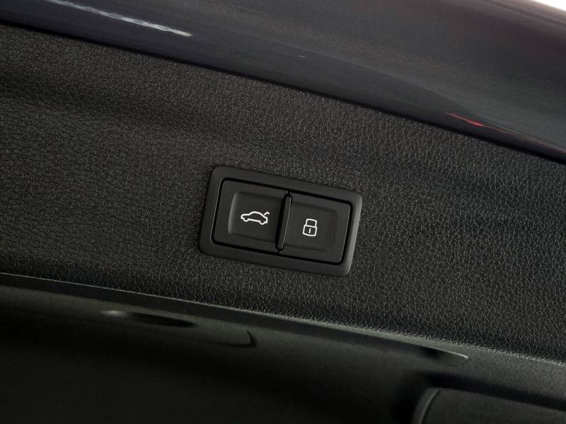 2025 Audi Q3 35 TDI photo 30