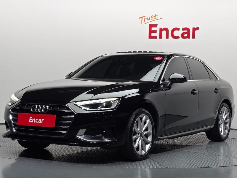 2023 Audi A4 40 TFSI photo 1