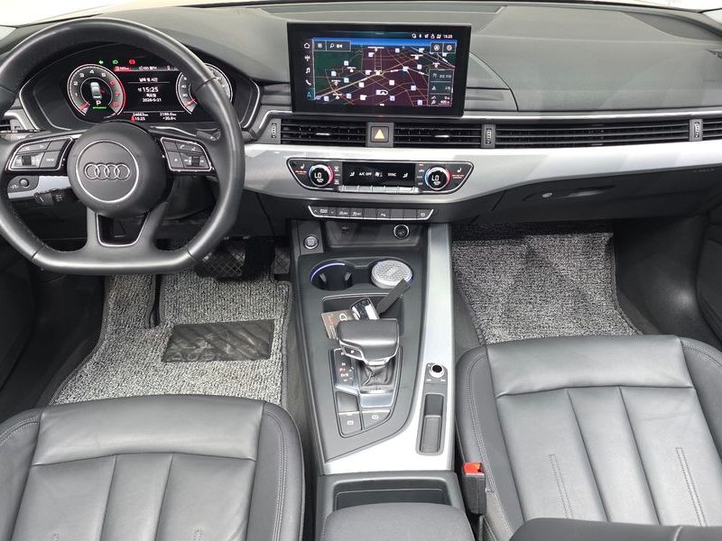 2023 Audi A4 40 TFSI photo 7