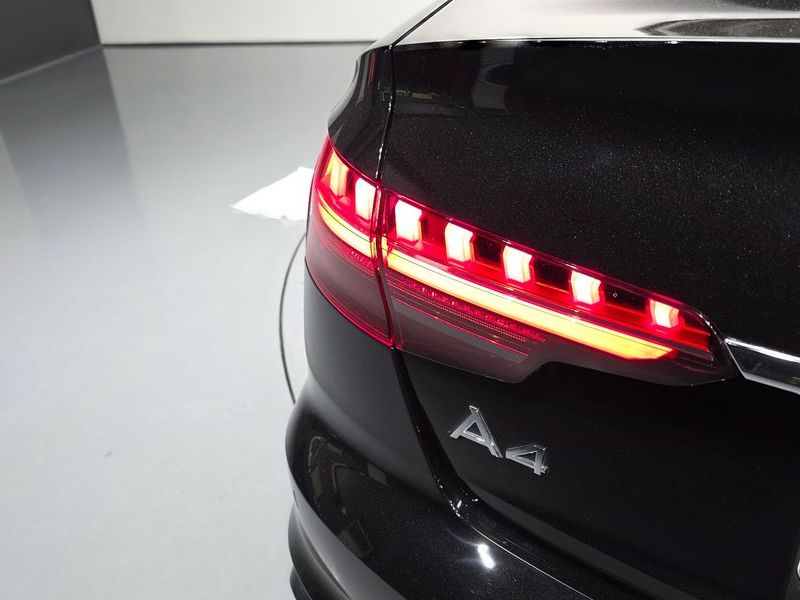 2023 Audi A4 40 TFSI photo 23