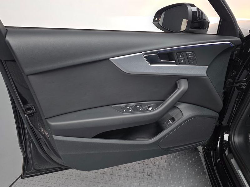2023 Audi A4 40 TFSI photo 24