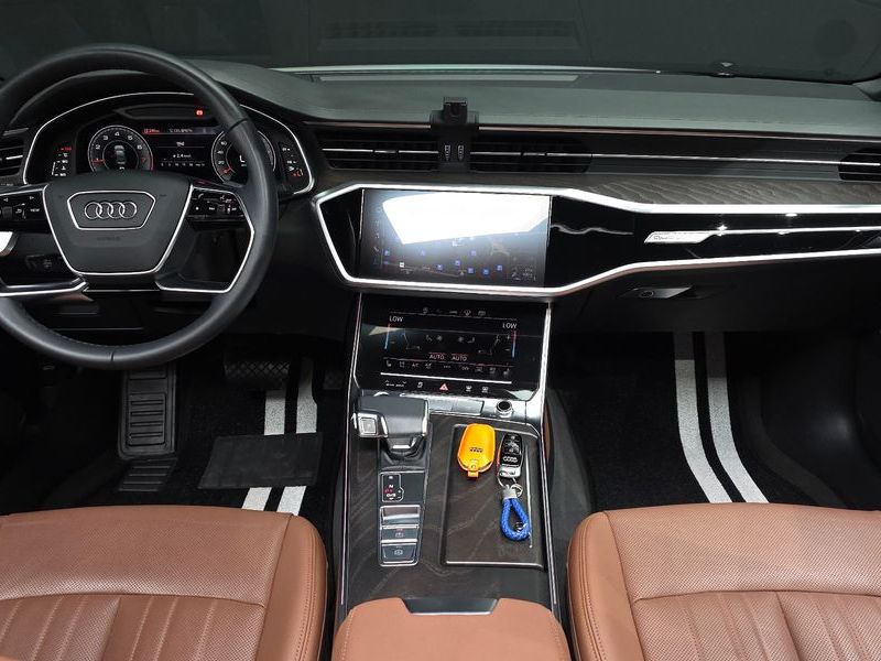 2023 Audi A6 45 TFSI Quattro Premium photo 7