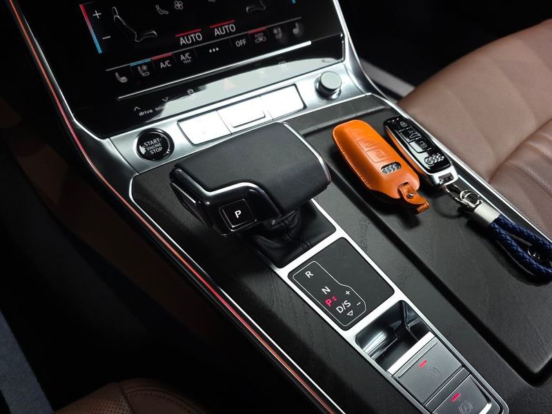 2023 Audi A6 45 TFSI Quattro Premium photo 9