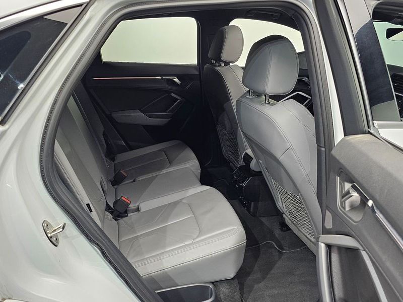 2023 Audi Q3 35 TDI Premium Sportback photo 12