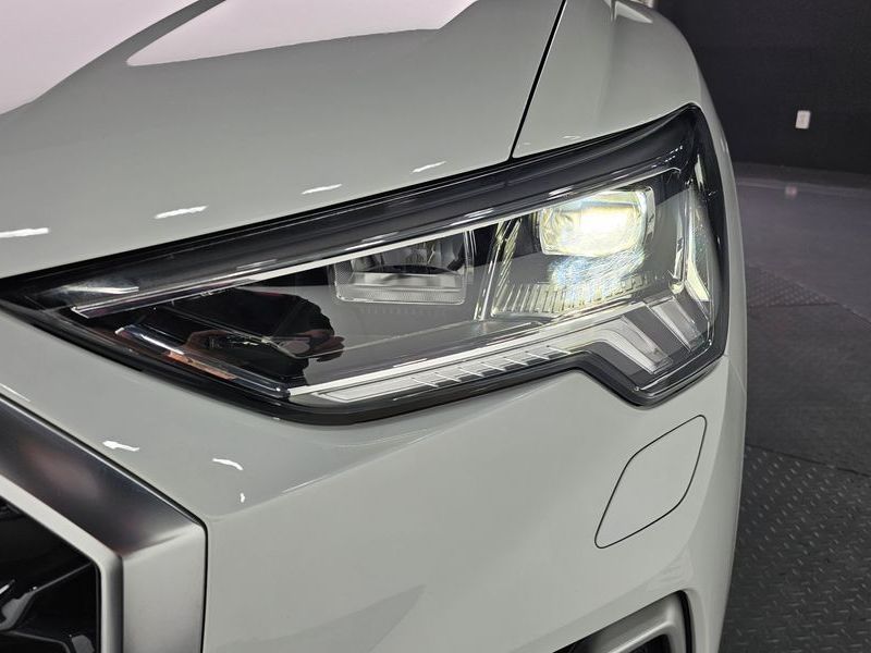 2023 Audi Q3 35 TDI Premium Sportback photo 22