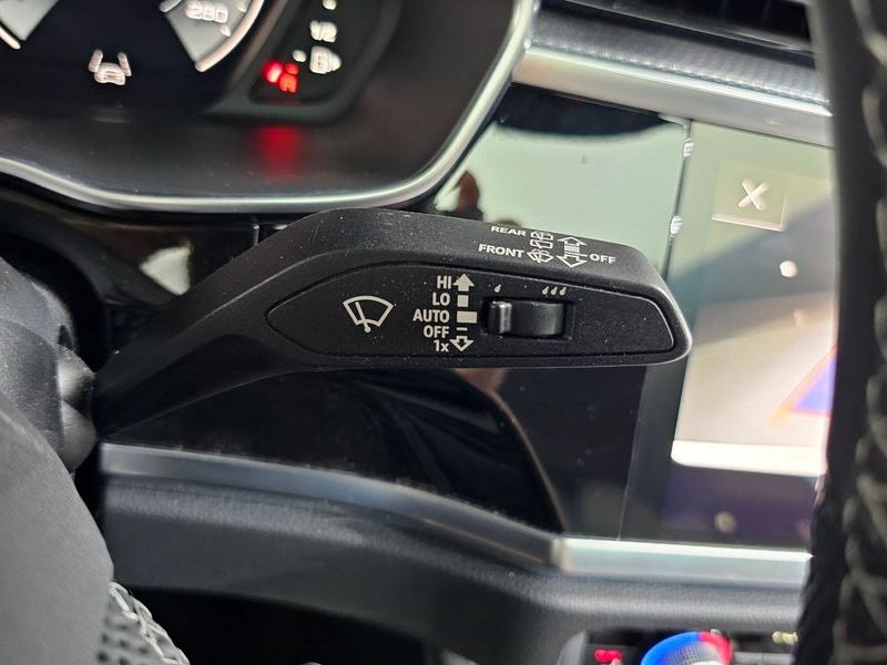 2023 Audi Q3 35 TDI Premium Sportback photo 29