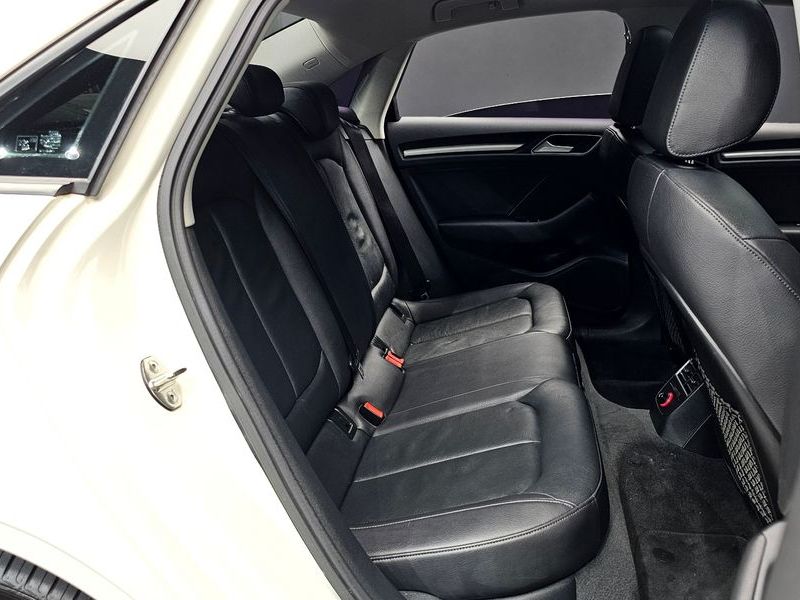 2015 Audi A3 35 TDI Dynamic 8V photo 11