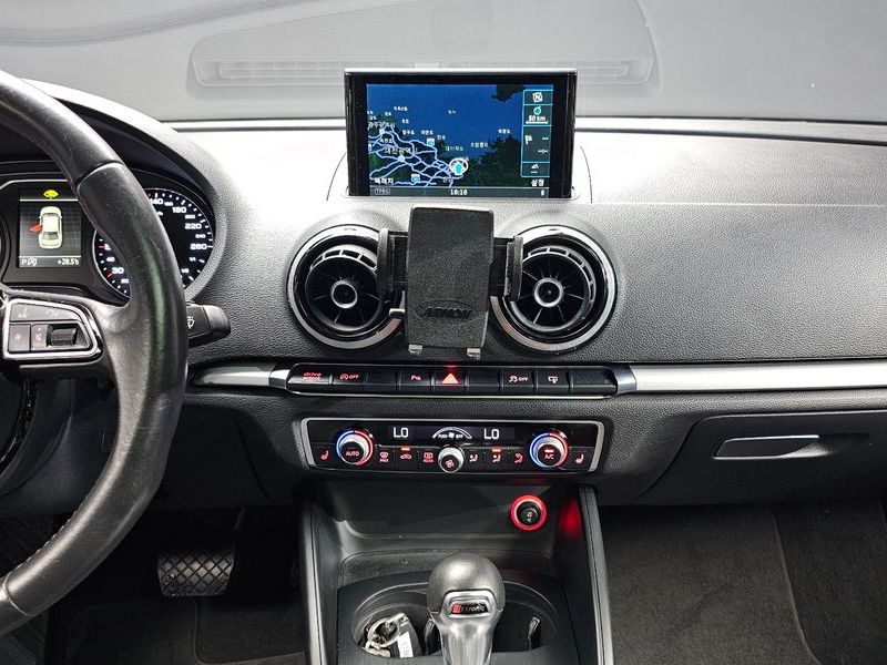 2015 Audi A3 35 TDI Dynamic 8V photo 13