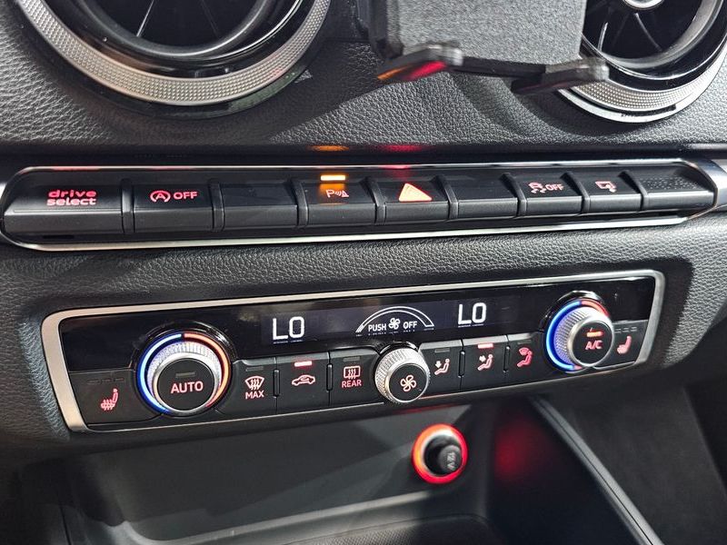 2015 Audi A3 35 TDI Dynamic 8V photo 17